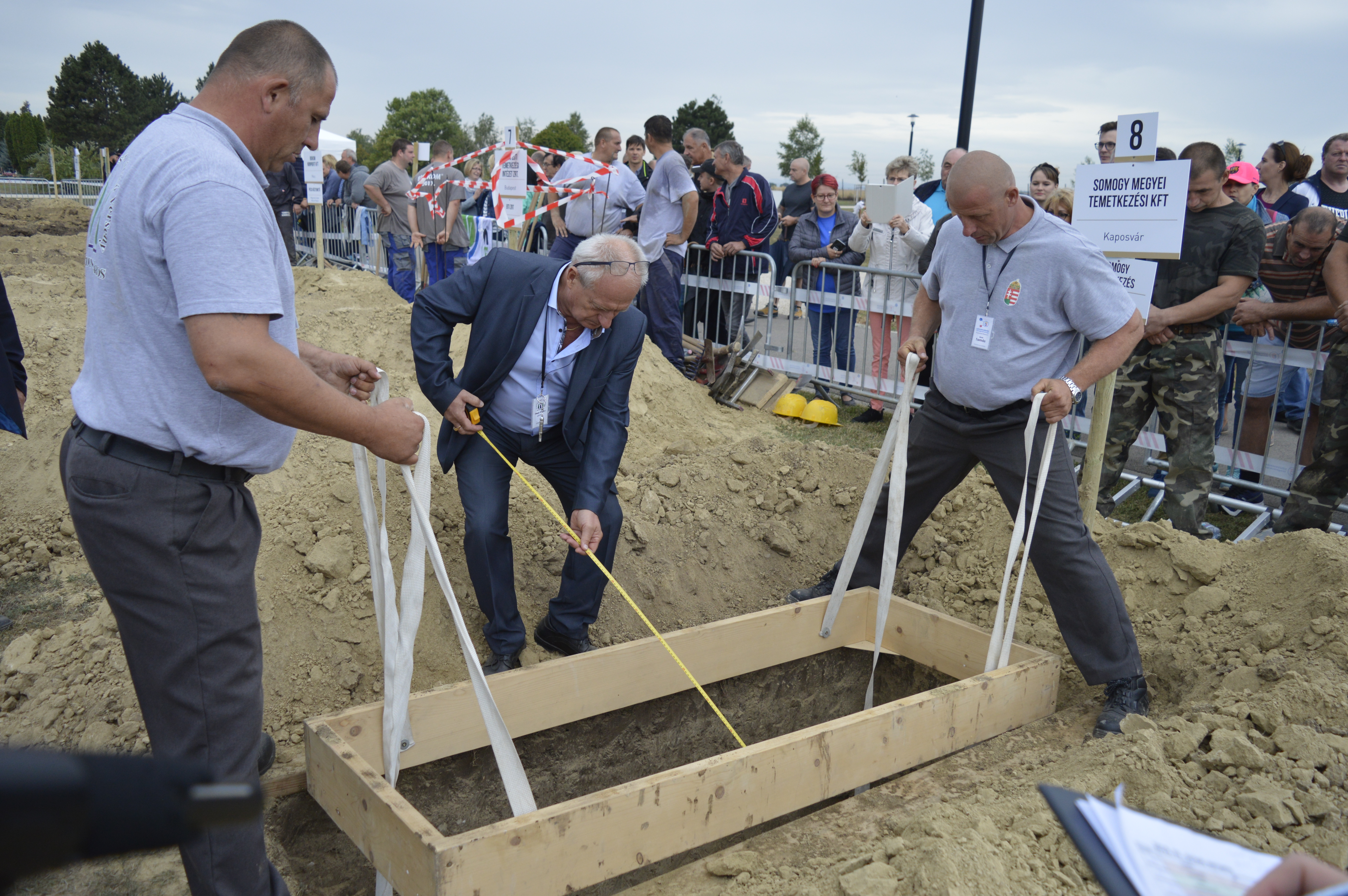 IV. MTFE Országos Sírásó Verseny zsűrizés